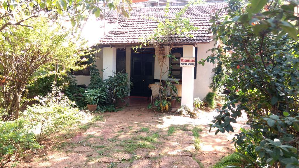 Rodrigues Guest House Calangute Exteriör bild